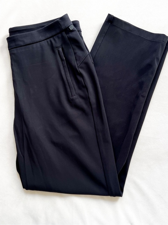 lululemon athletica Pants - lululemon athletica Black Women's Pants with Zipper Pockets - Size 6